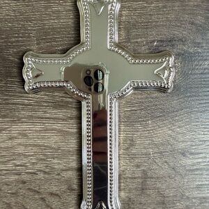 Hallmark Silver Plated Reflective Wall Cross
